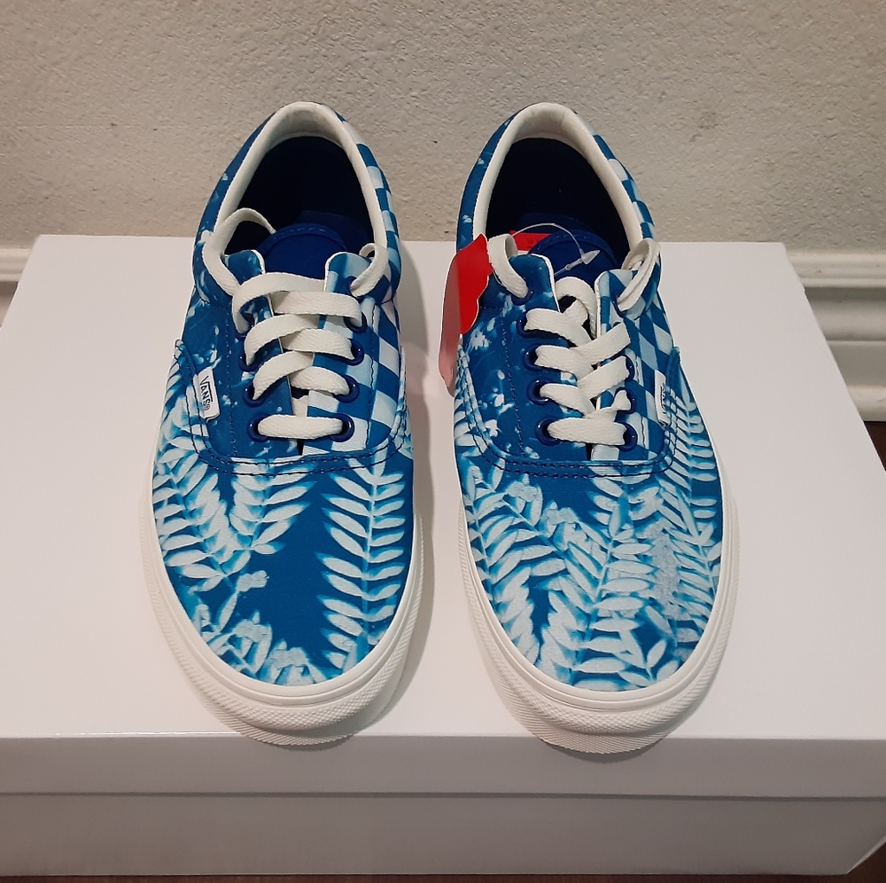 Vans - Picture 5 of 5